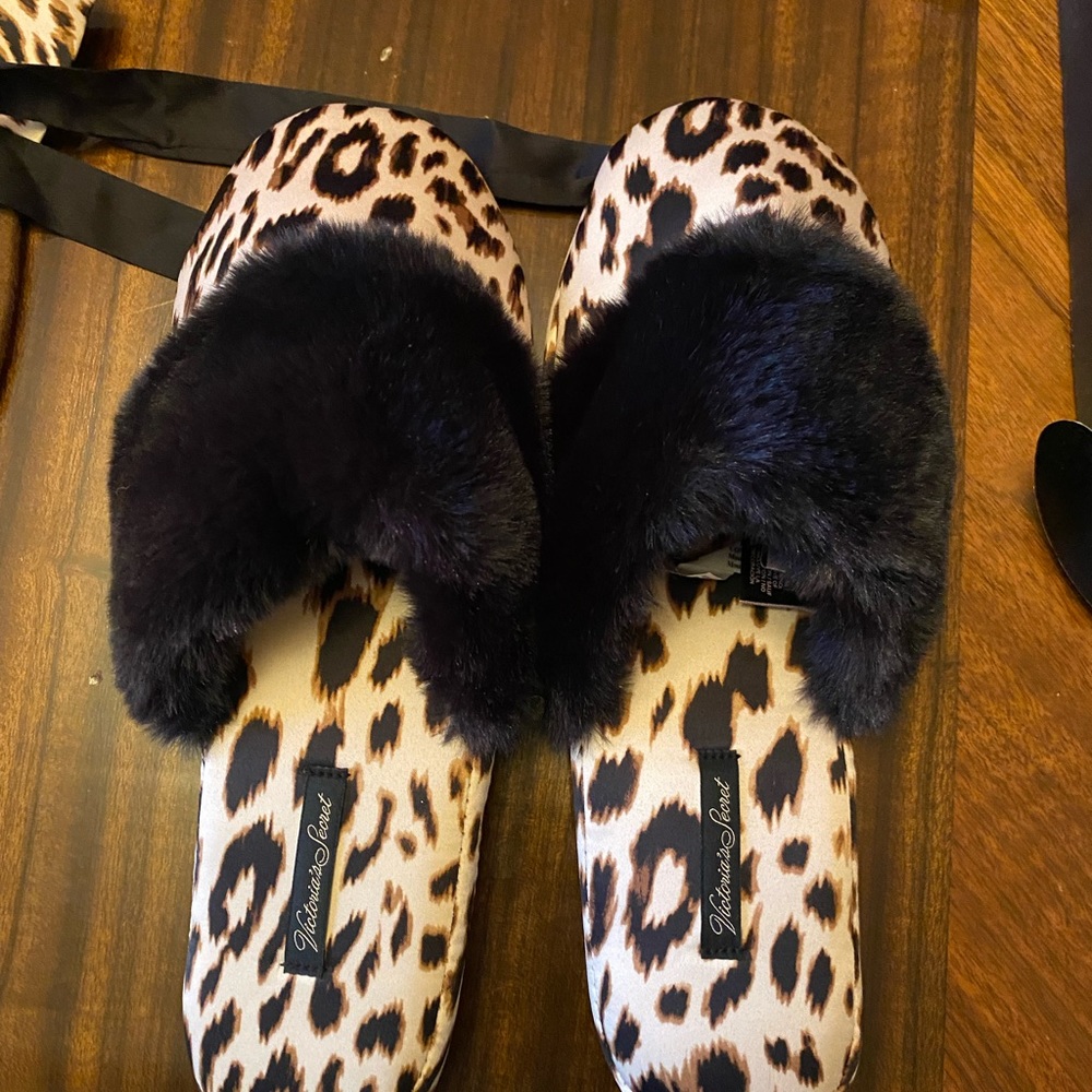 Victoria Secret plush slippers